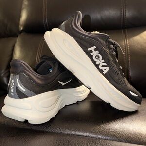 Hoka One One BONDI 9 1162012/BWHT Women’s  Running Shoes Size 10B  Looking New
